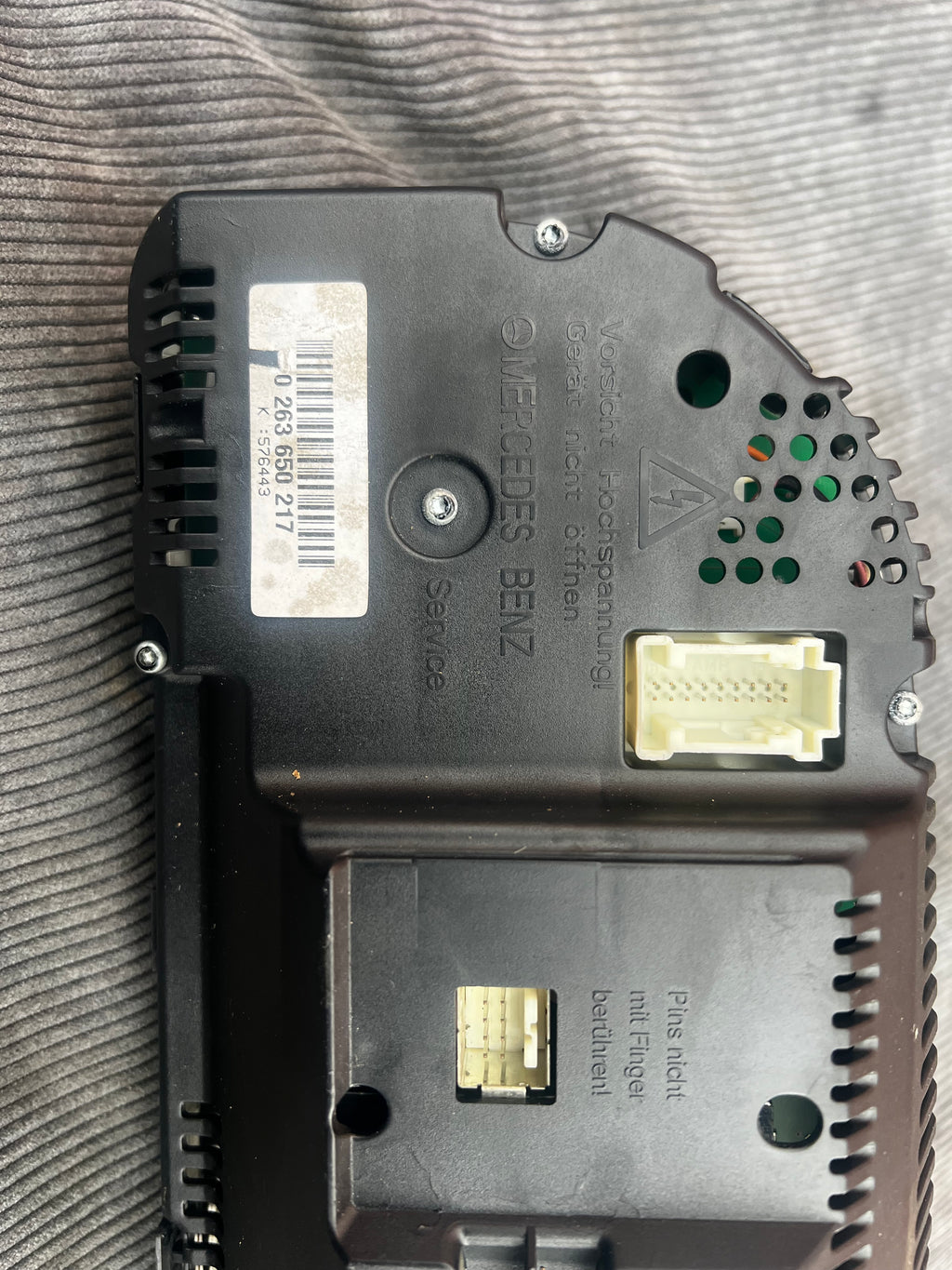 Mercedes s320 v6 2009 instrument cluster