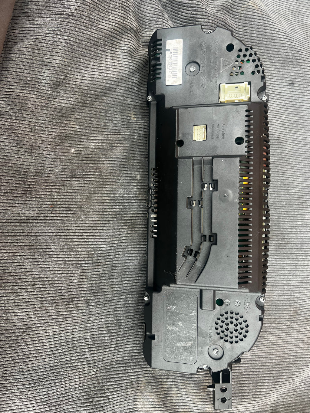 Mercedes s320 v6 2009 instrument cluster