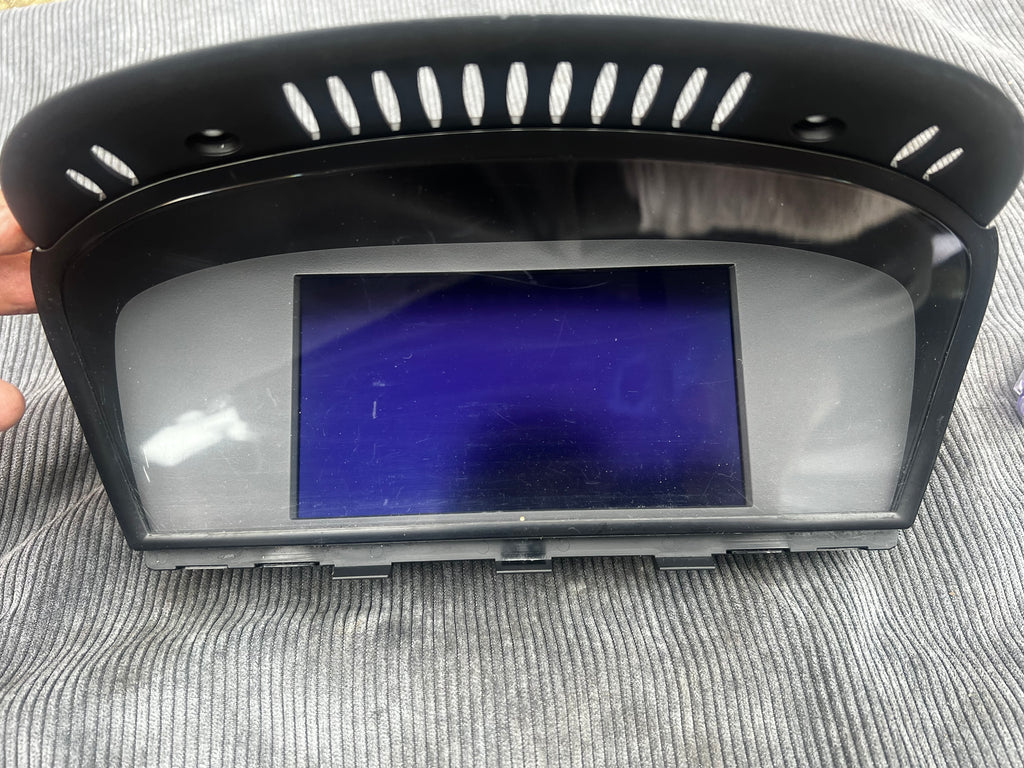 BMW e60 centre console screen