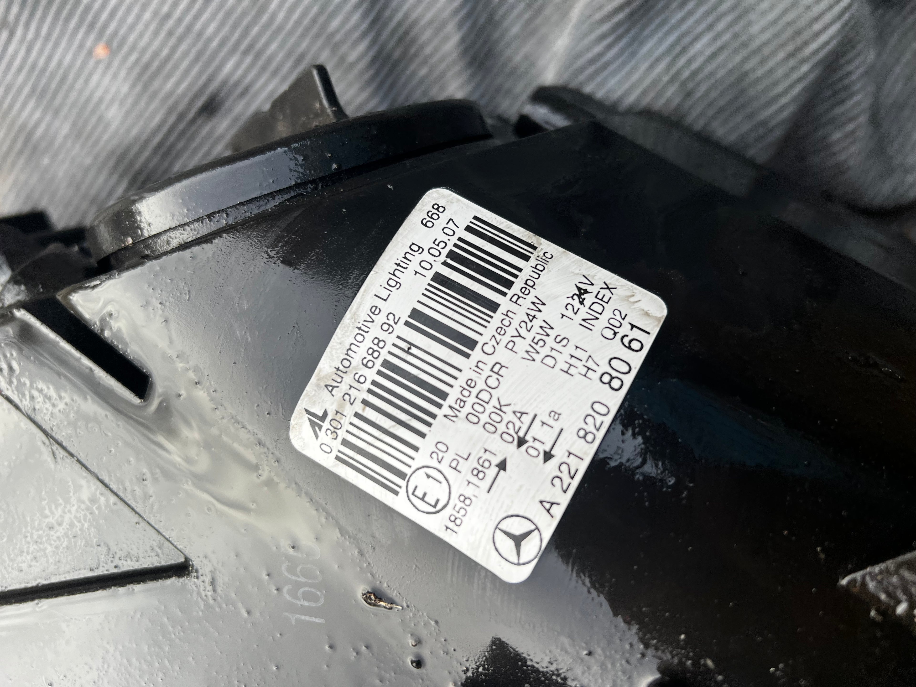 Mercedes s320 v6 2007 headlights