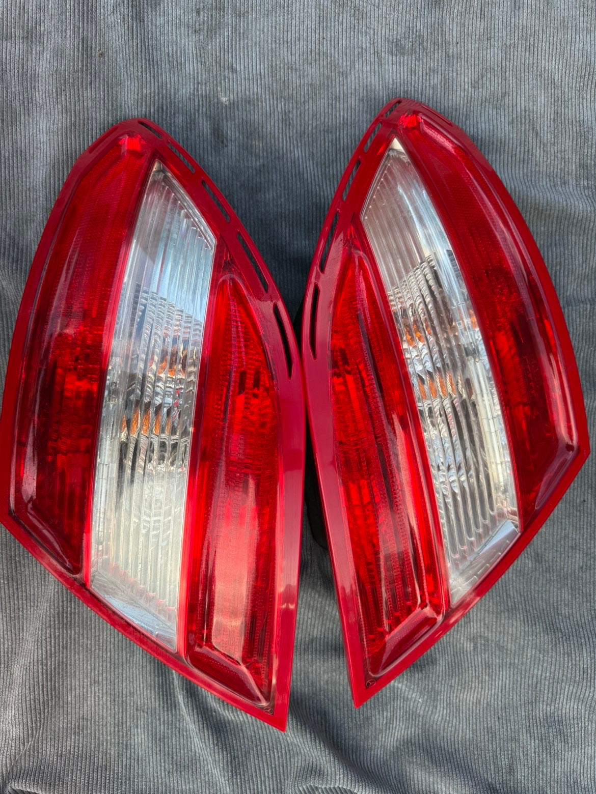 Mercedes C220 2007 rear lights